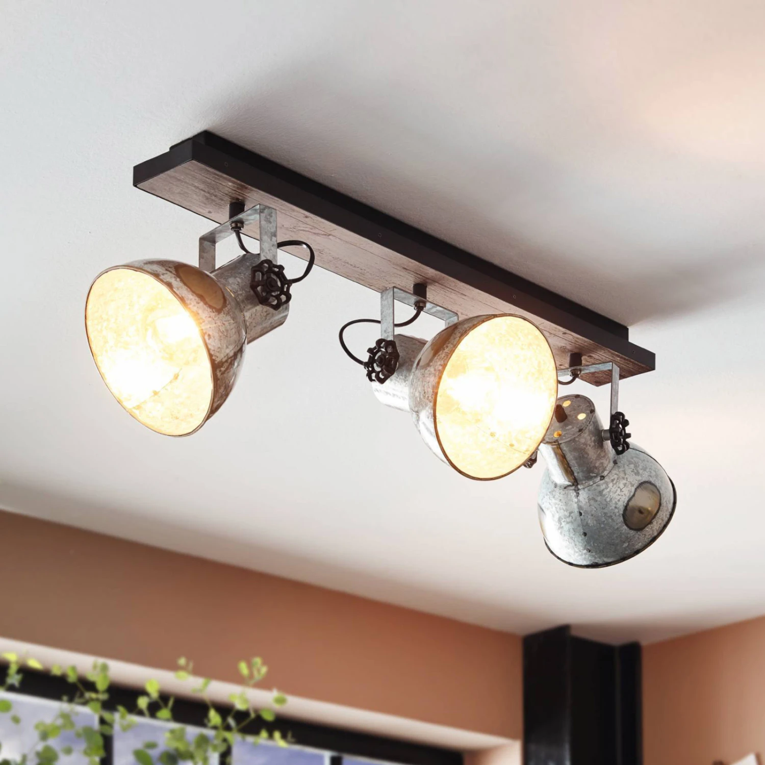 EGLO Plafonnier Barnstaple Au Look Industriel 3 Lampes 7 EGLO Plafonnier Barnstaple Au Look Industriel 3 Lampes – Image 5