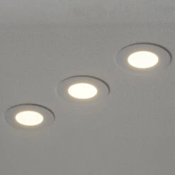 EGLO Connect Fueva-C Spot Enc. 3 X 3 W, RGBW Blanc