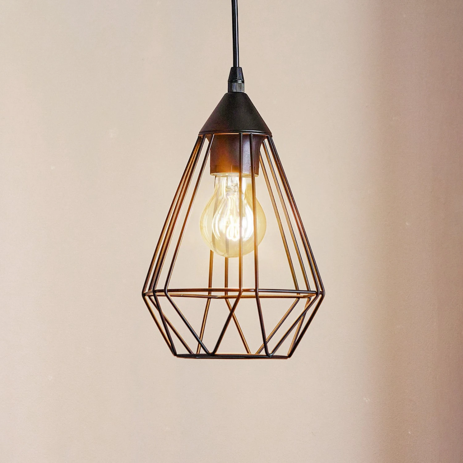 EGLO Suspension Tarbes à 1 Lampe, 17,5 cm, Noir 3 EGLO Suspension Tarbes à 1 Lampe, 17,5 cm, Noir