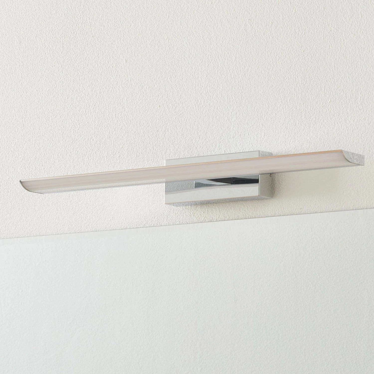 EGLO Connect Tabiano-C Applique Miroir LED 60,5 cm 10 EGLO Connect Tabiano-C Applique Miroir LED 60,5 cm – Image 8