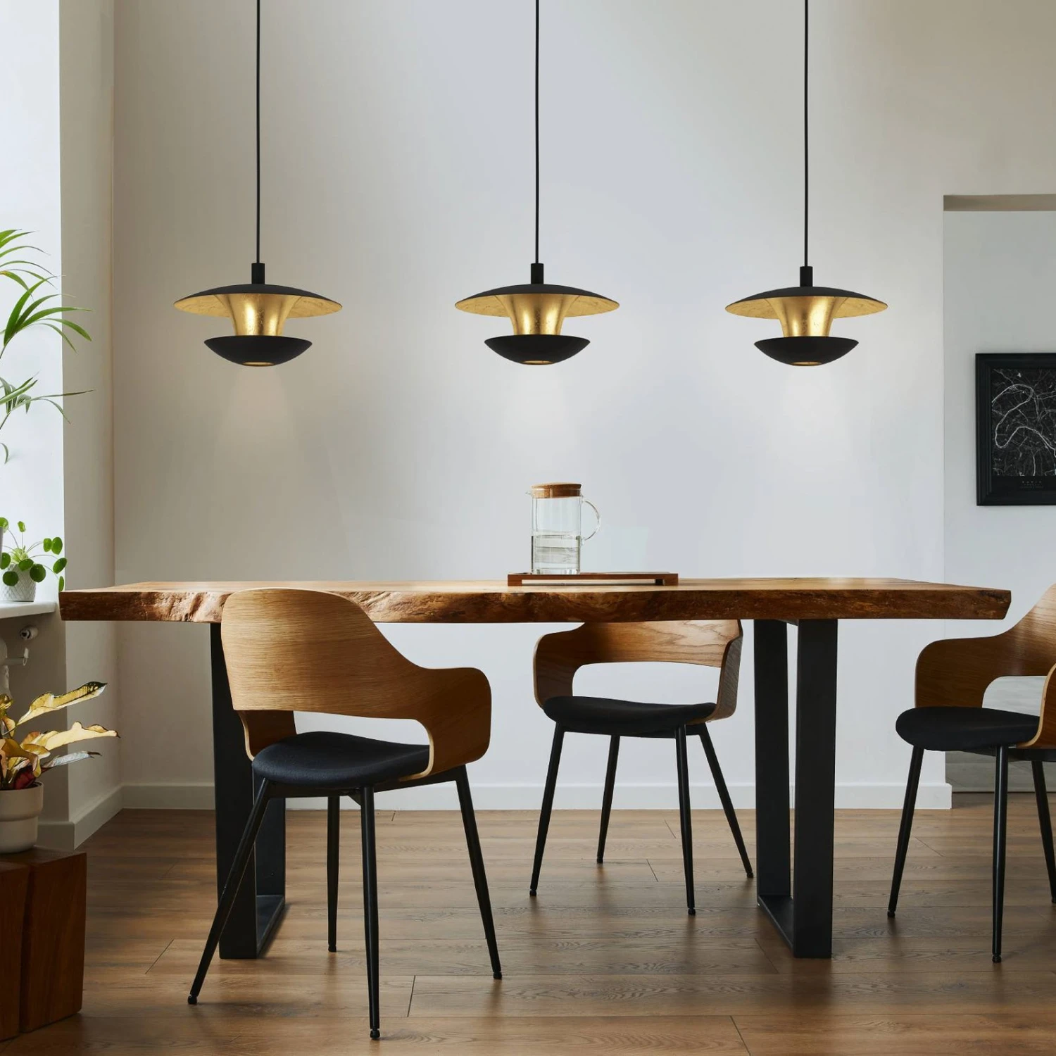 EGLO Suspension LED Nuvano, Trois Lampes, Noir/doré 5 EGLO Suspension LED Nuvano, Trois Lampes, Noir/doré – Image 3