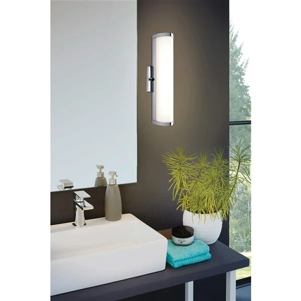 Luminaire Pour Meuble-lavabo Chrome De 13,75 po Gita 2 Par Eglo Moderne Et Contemporain Avec 1 lumière à DEL 4 Luminaire Pour Meuble-lavabo Chrome De 13,75 po Gita 2 Par Eglo Moderne Et Contemporain Avec 1 lumière à DEL – Image 2